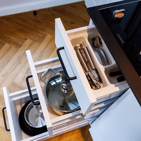 Logierhaus Rheintoreins Рийс Екстериор снимка