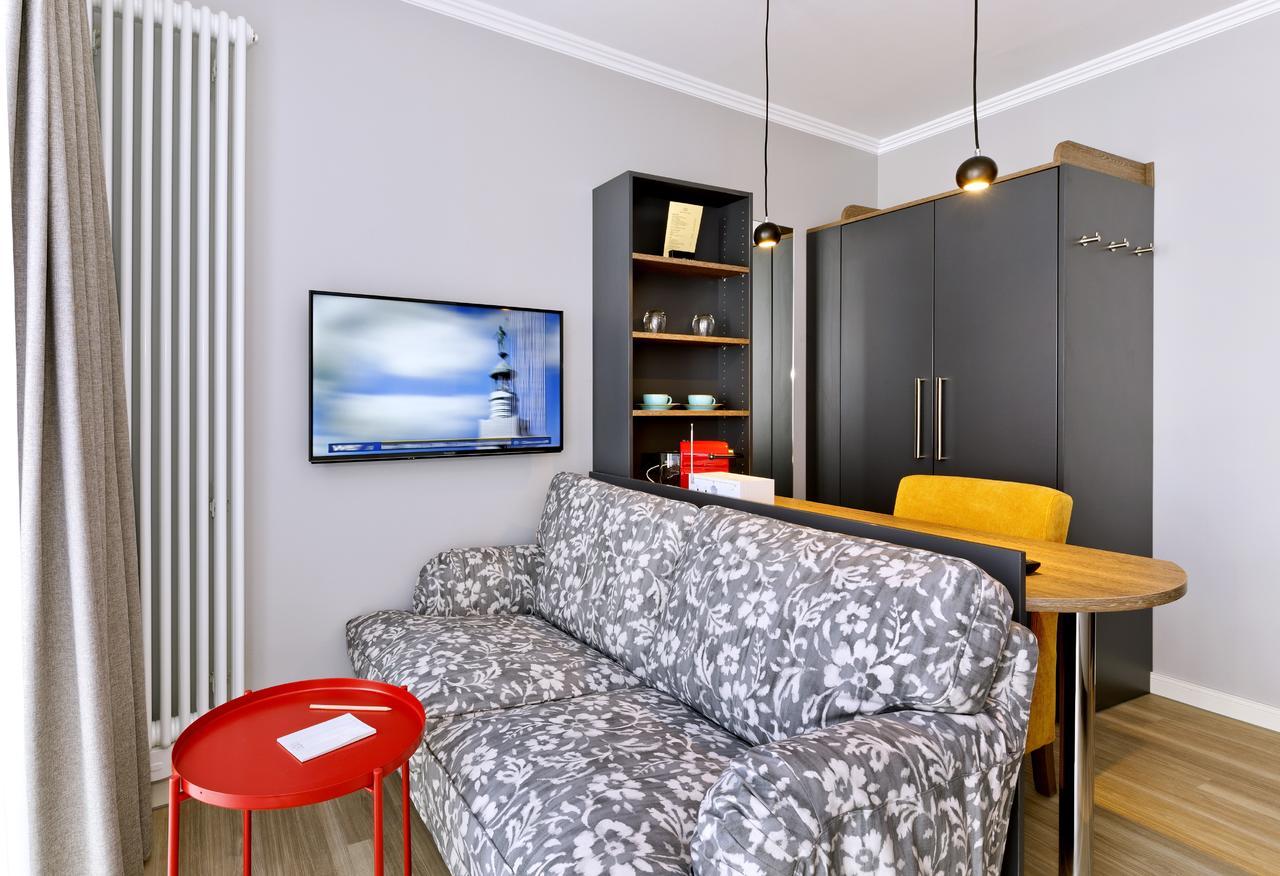 Logierhaus Rheintoreins Рийс Екстериор снимка